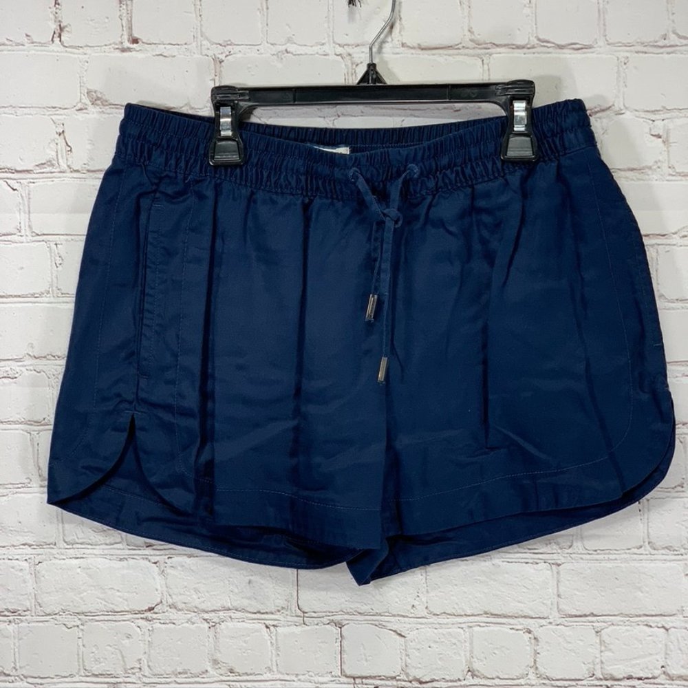 Tommy Jeans Black Iris Dolphin Hem Retro Shorts SZ
